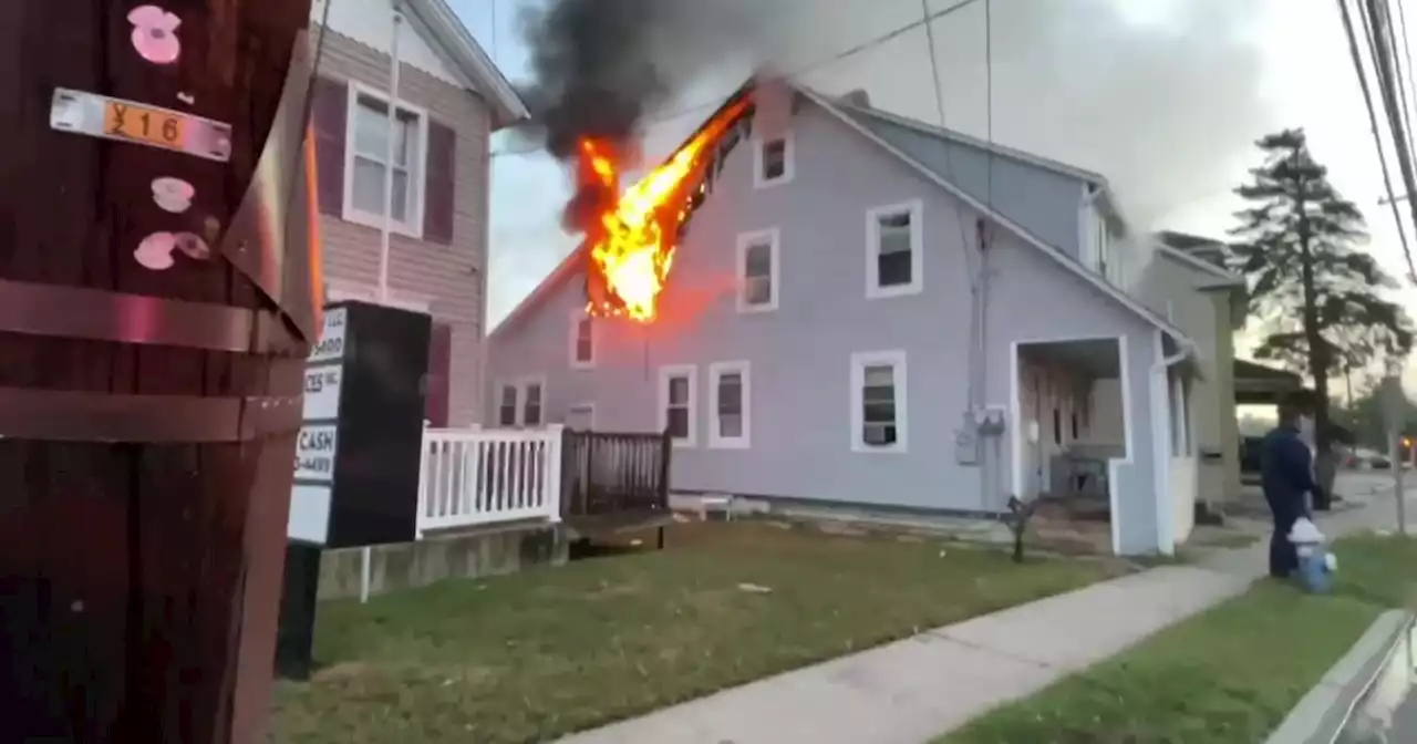 1 person killed, 1 seriously hurt and several displaced when fire rips through home in Hempstead