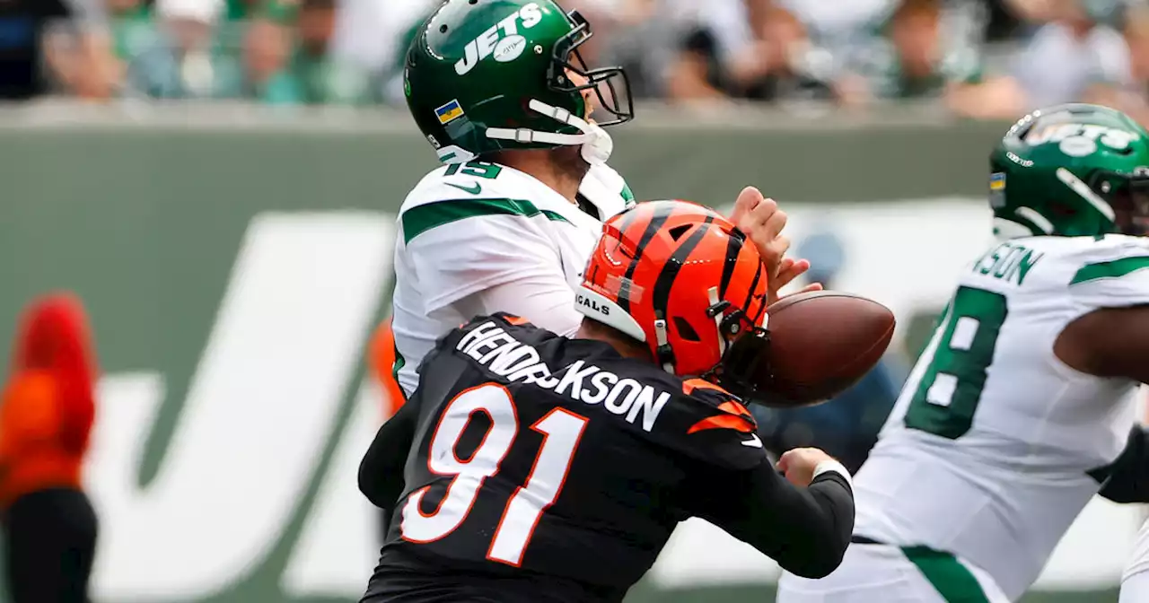 Jets' offense sputters, defense spotty in loss to Bengals