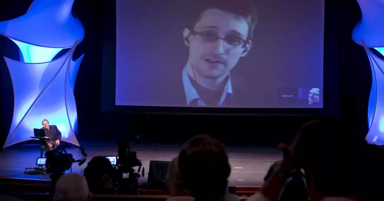 Edward Snowden granted Russian citizenship via decree from Putin