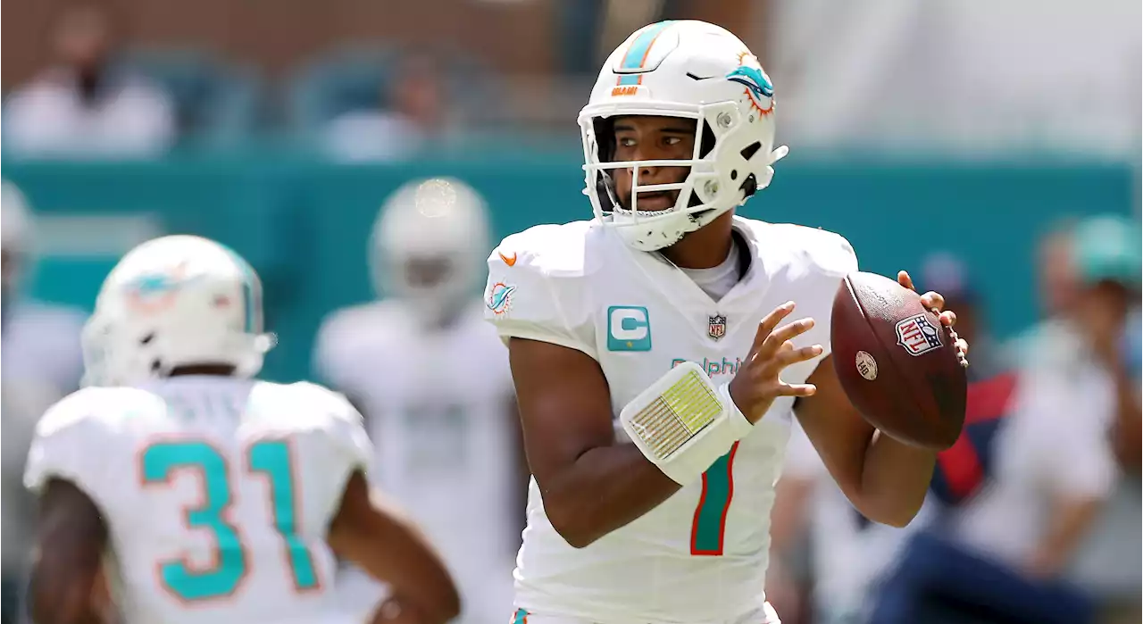 Dolphins battle through 'Butt Punt' to hold off Bills, remain undefeated