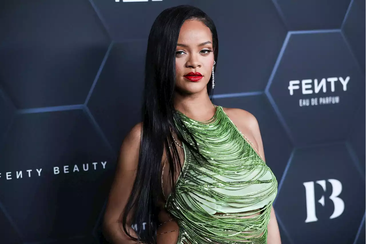 Rihanna revient enfin sur le devant de la scène et chantera pendant la mi-temps du Super Bowl - Grazia