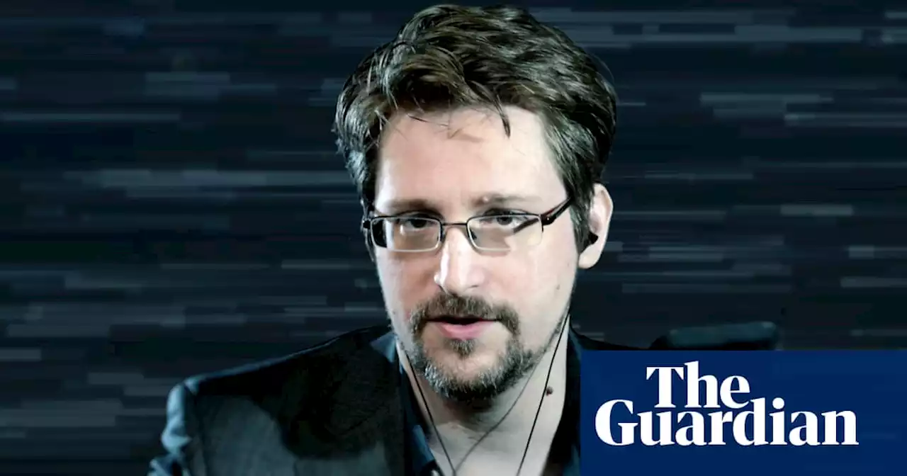 Putin grants Russian citizenship to US whistleblower Edward Snowden