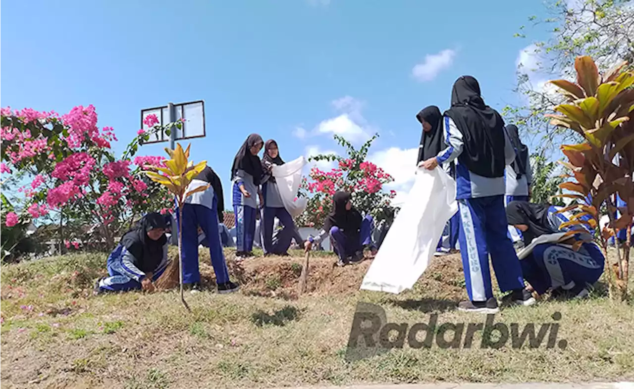 Jaga Kebersihan Sungai, Wujud Pengabdian pada Negeri