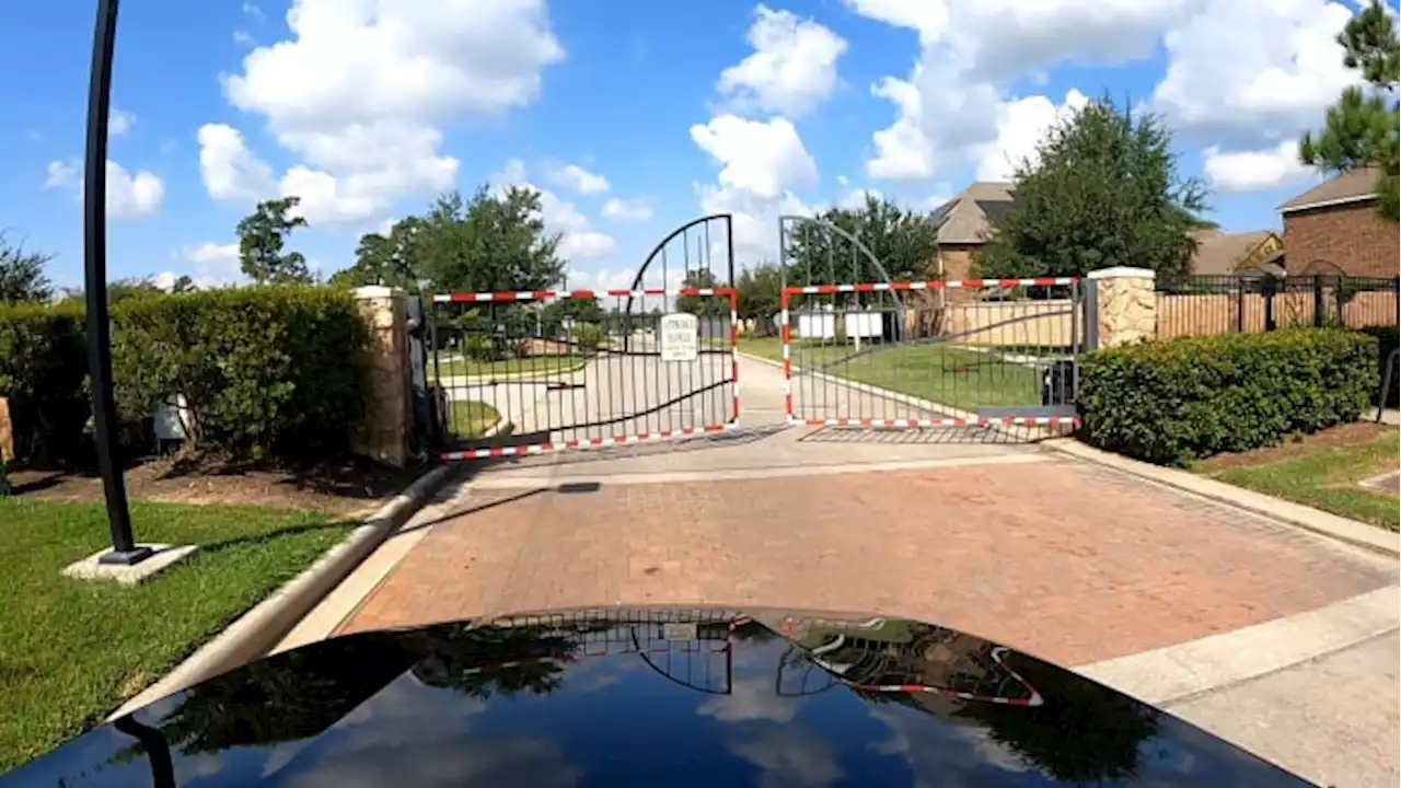 KPRC 2 Investigates years-long HOA debate over security guard gate