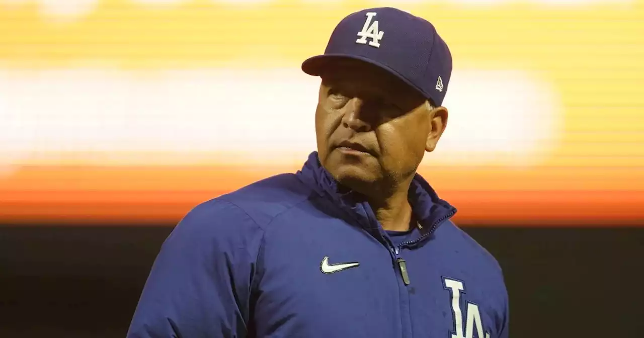 Hernández: Dave Roberts still backs his World Series guarantee despite Dodgers pitching woes