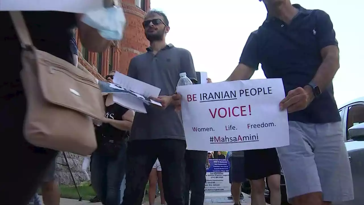 Hundreds Demonstrate in Dallas Against Repression in Iran