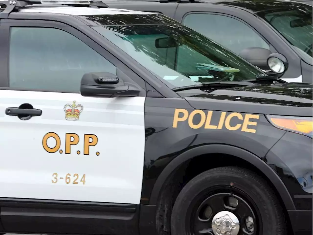 OPP officer airlifted to Ottawa hospital after pickup truck strikes cruiser