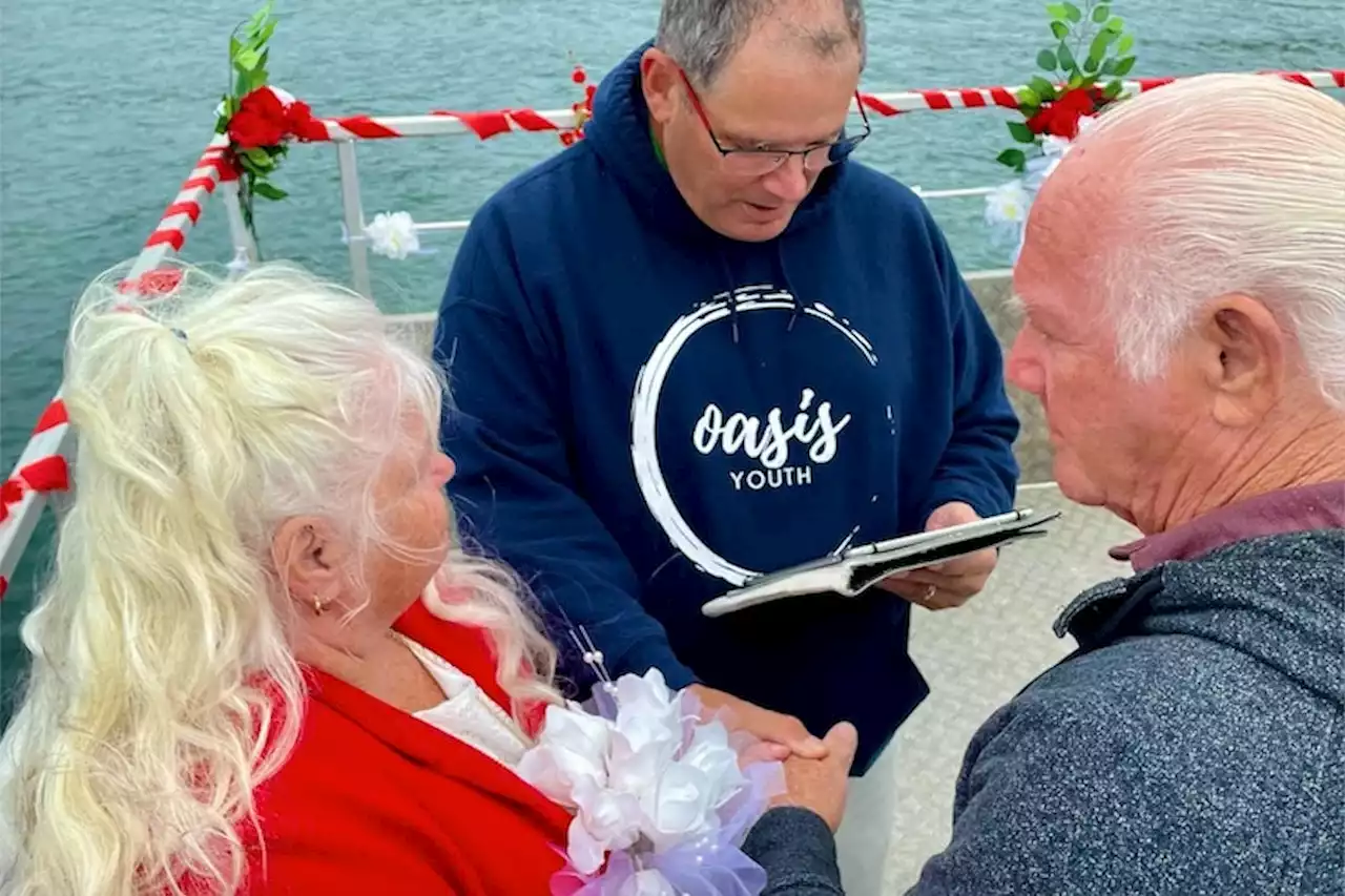 Digby County lobster boat wedding adds extra love to bride's N.S. dream trip | SaltWire