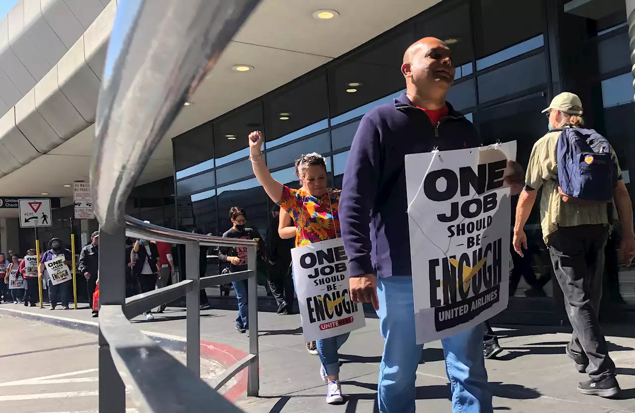 Breaking: 1,000 SFO restaurant workers go on strike