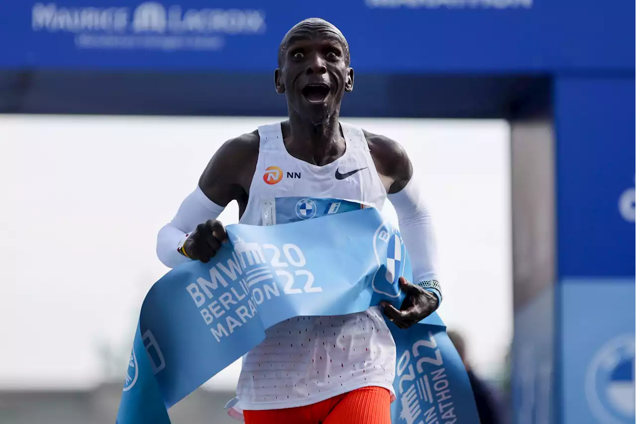 Kipchoge Clocks 2:01:09 for World Record in Berlin Marathon