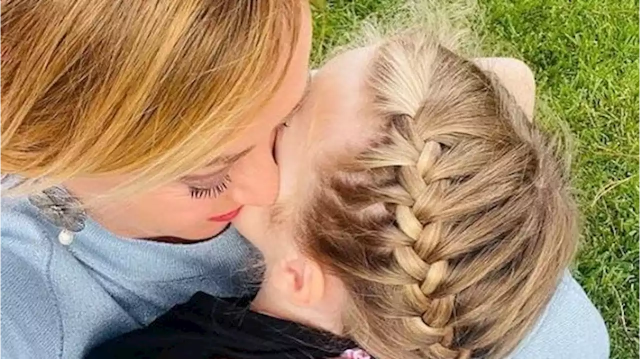 Giorgia Meloni alla figlia Ginevra: «Grazie per avere sopportato le mie assenze»