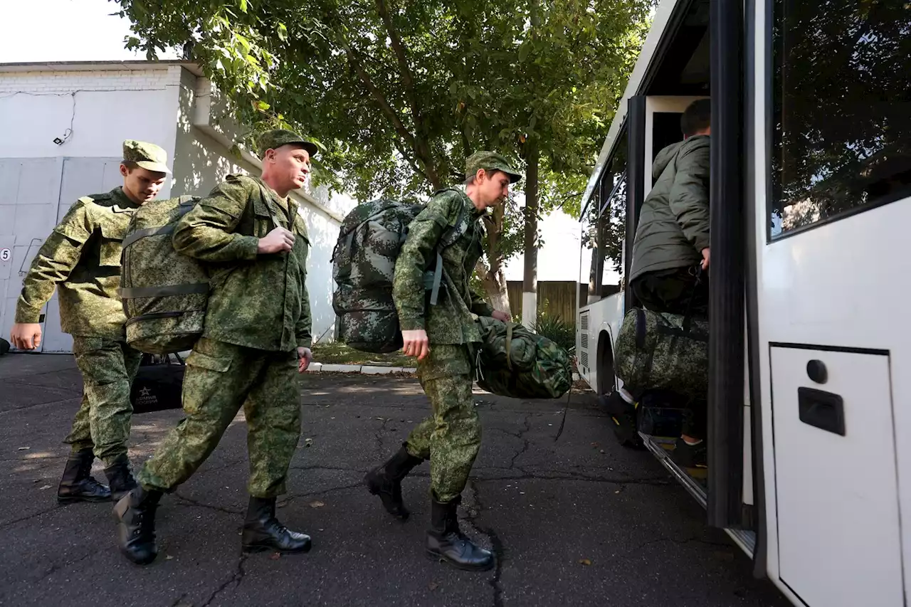 Ukraine live briefing: Zelensky responds to protests in Russia as arrests continue