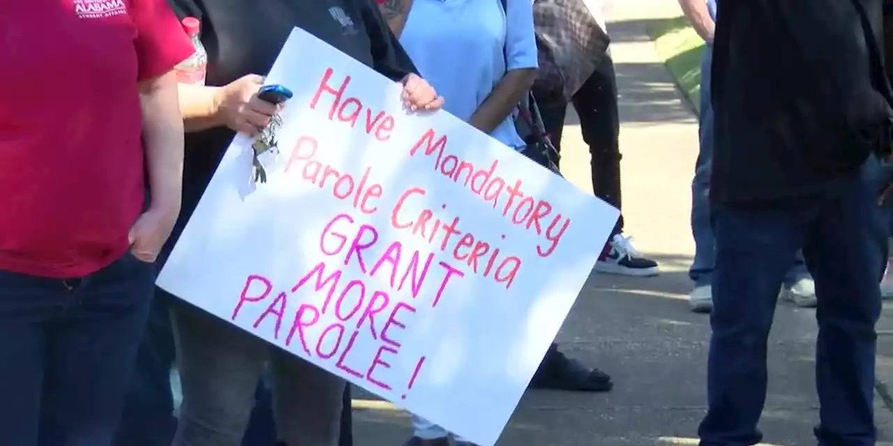 Alabama inmates on strike, protests underway Monday