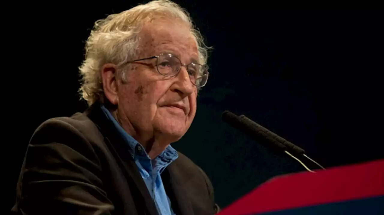 En un nuevo libro, Noam Chomsky analiza la guerra en Ucrania