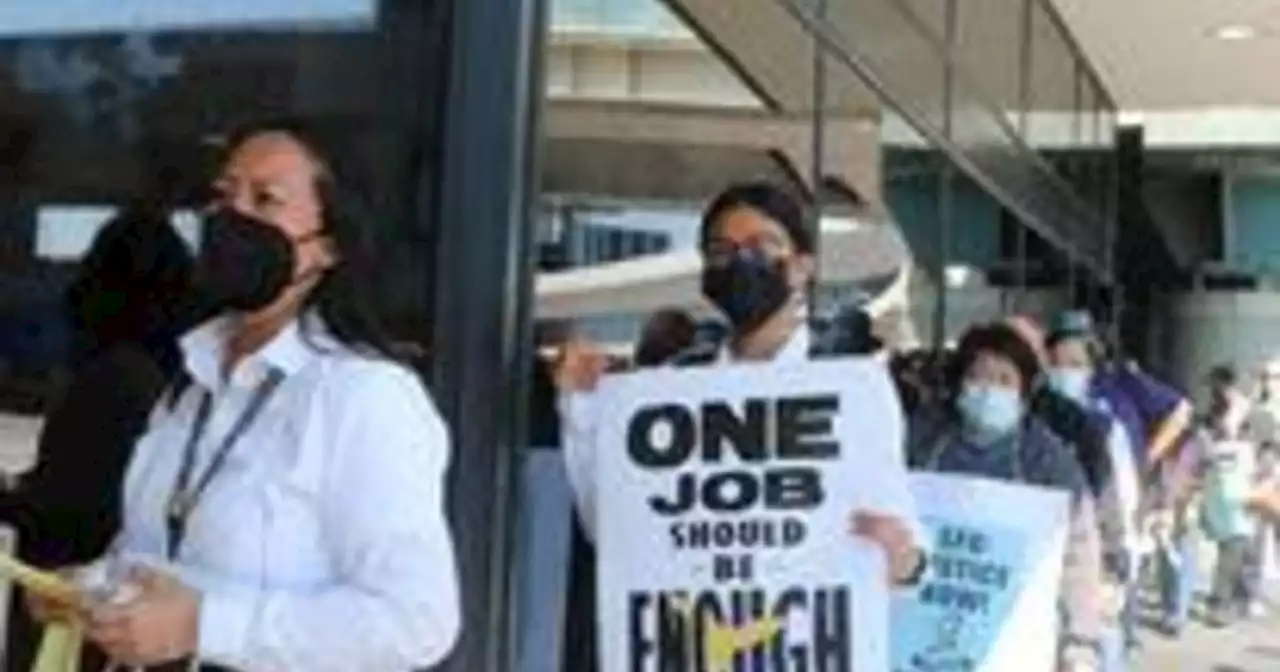 Striking San Francisco airport workers to travelers: Bring your own food