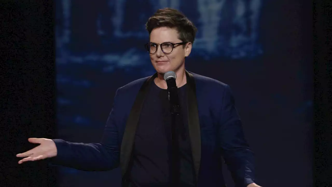 Hannah Gadsby Signs Multi-Title Comedy Deal With Netflix, A Year After Calling Streamer An “Amoral Algorithm Cult”