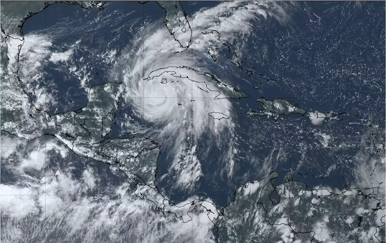 Huracán Ian ya es de categoría 2 y se acerca a Cuba