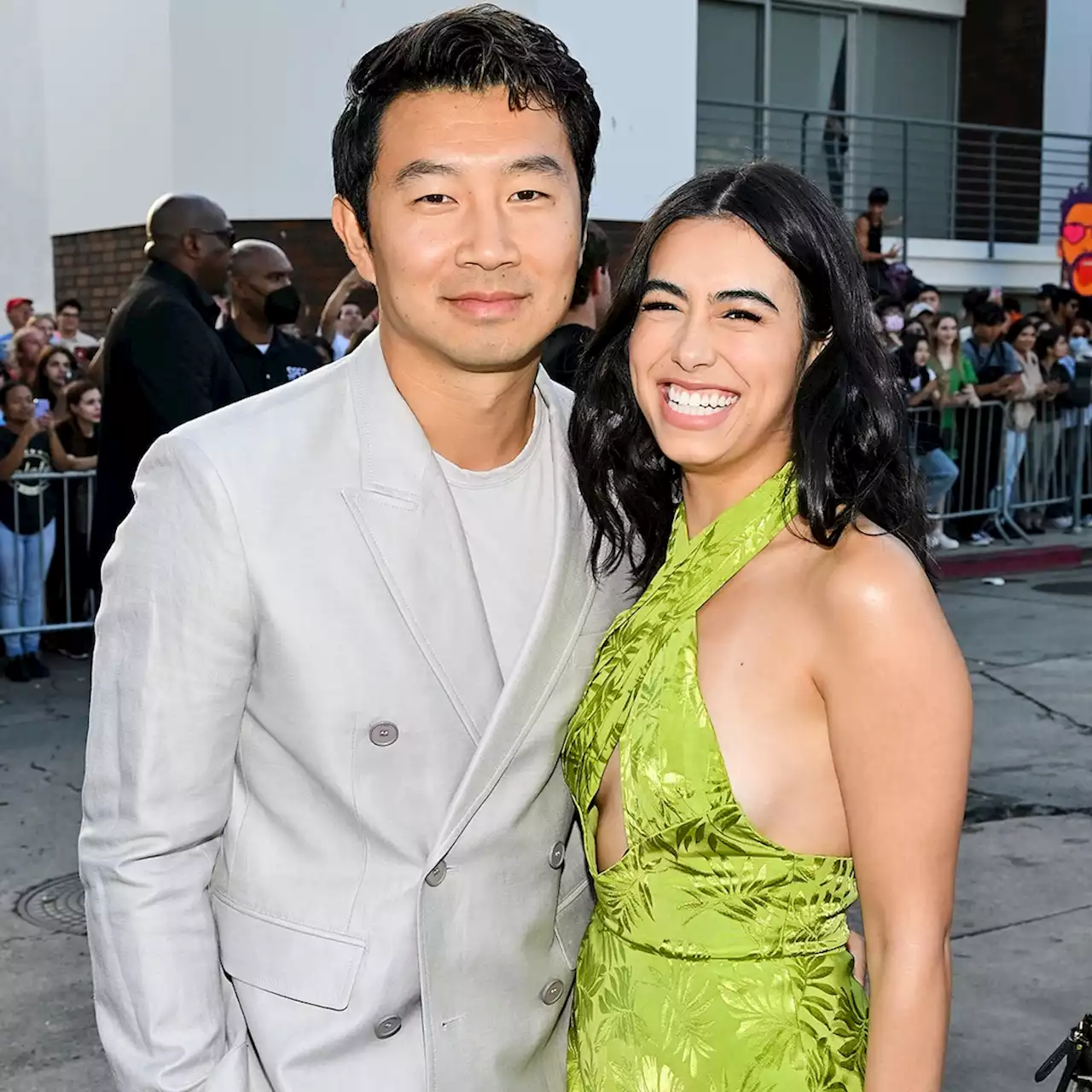 Simu Liu Reveals He’s “Going Through a Breakup” 2 Months After Debuting Jade Bender Romance - E! Online