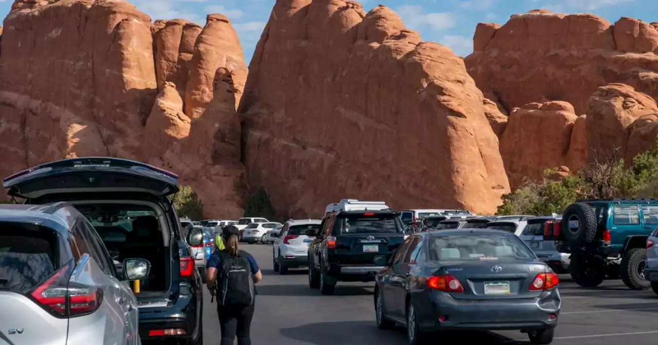 Expect long waits as timed entry to go away at Arches National Park