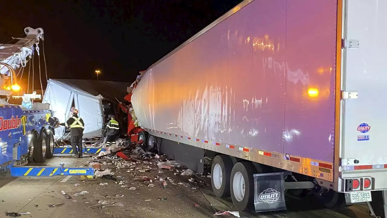 Semis crash on I-80/I-94, shutting down lanes in NW Indiana