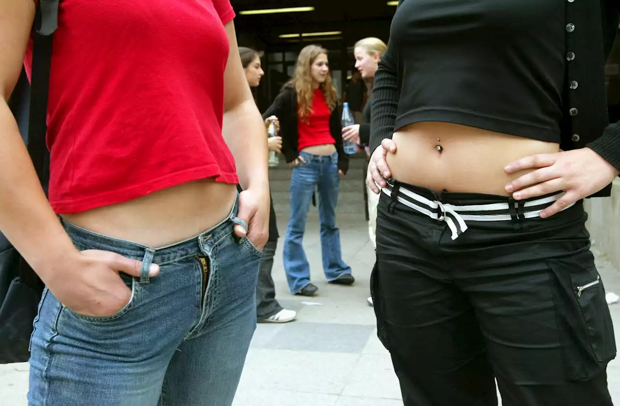 Strikte Kleiderordnung: Schule im Norden verbietet Bauchfrei