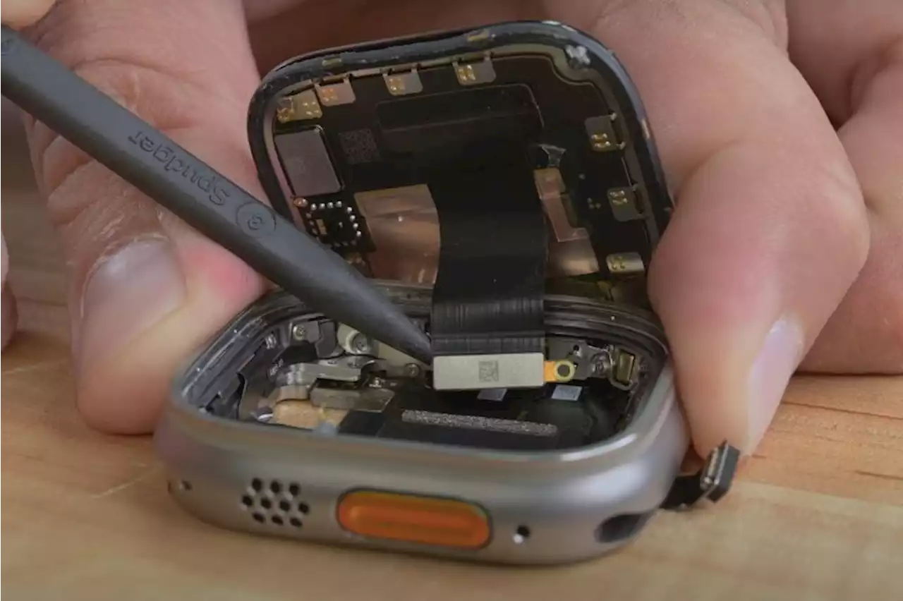 Apple Watch Ultra teardown — rugged but tough to repair