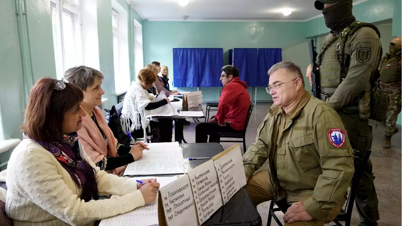 Occupied regions of Ukraine vote to join Russia in staged referendums