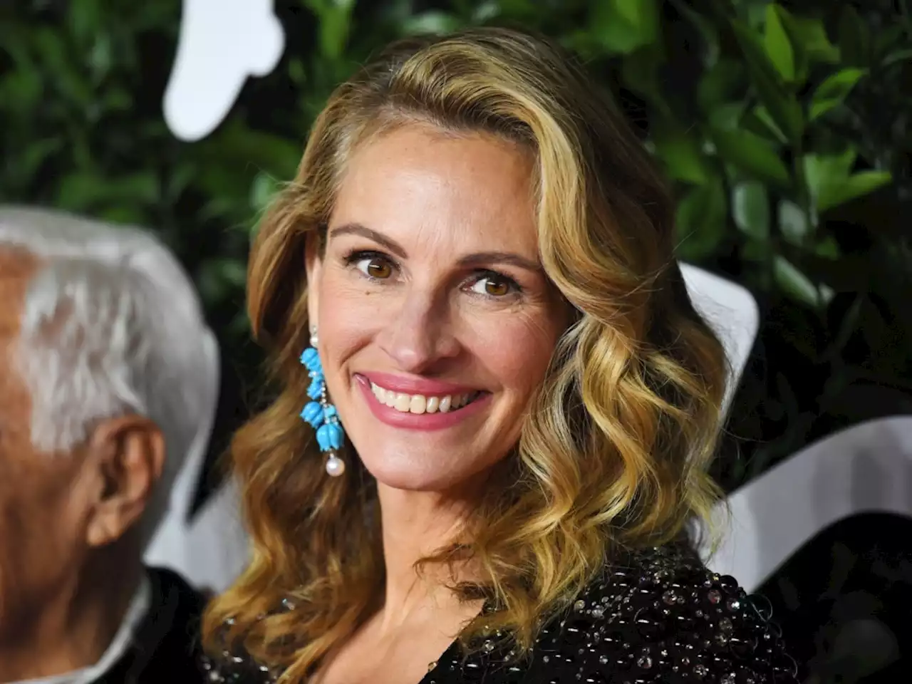 Julia Roberts Is Ready to Play Her Biggest Role Yet — a Matchmaker for This 'RHOBH' Star