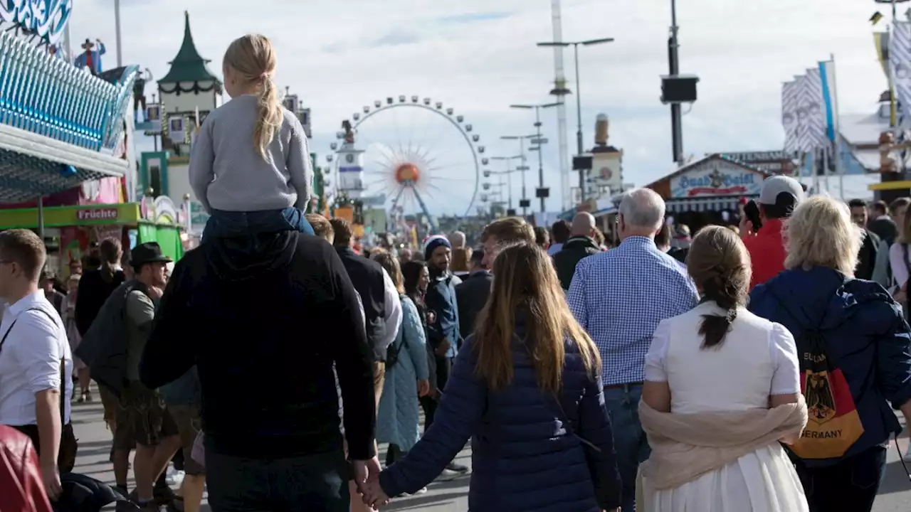 München: Ukrainerin über ihre Gedanken beim Wiesn-Besuch