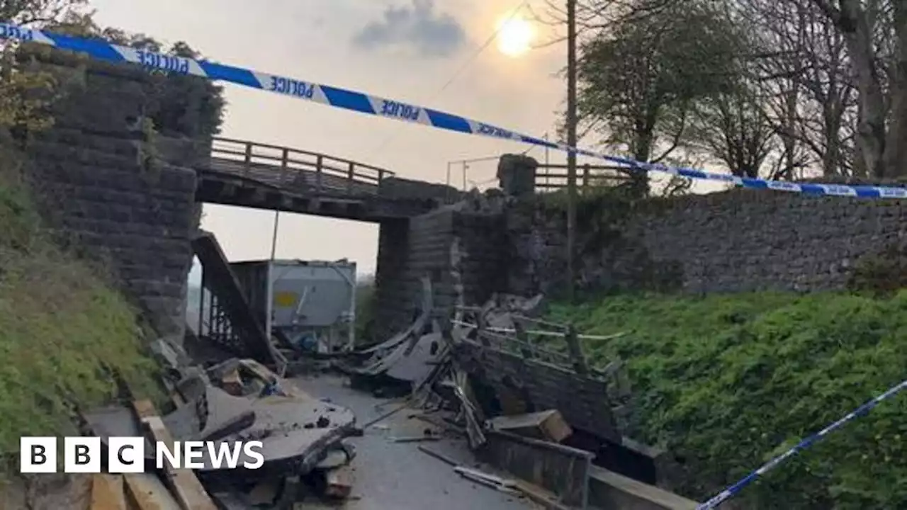 H﻿igh Peak Trail bridge to be replaced after lorry crash