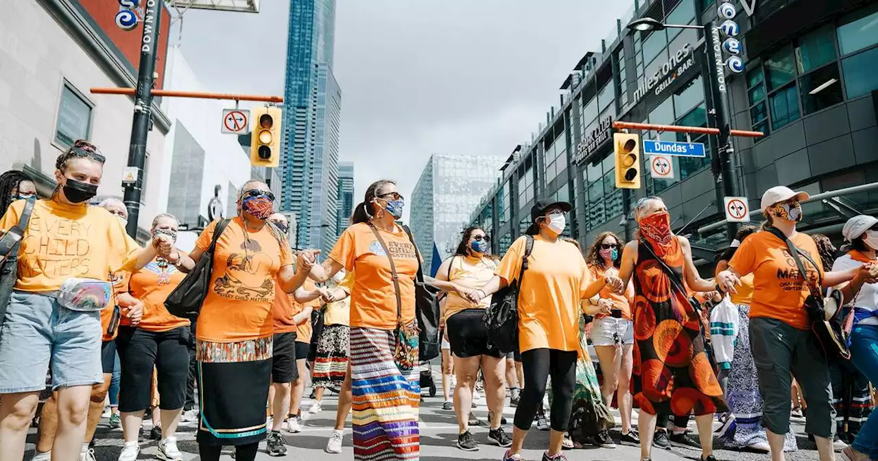 10 stores to buy an orange shirt for Truth and Reconciliation day in Ontario