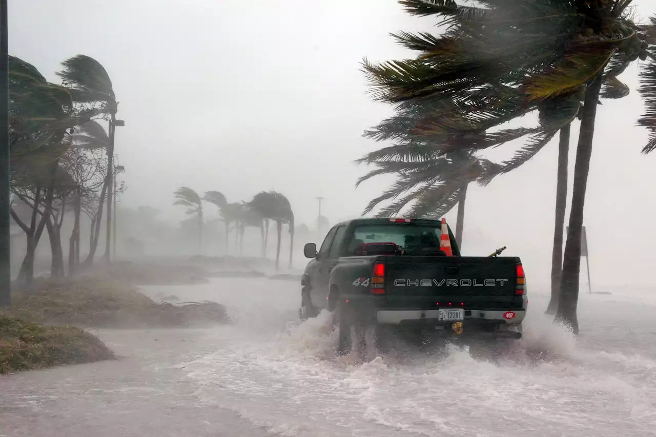 AT&T readies emergency measures as it awaits Hurricane Ian | Digital Trends