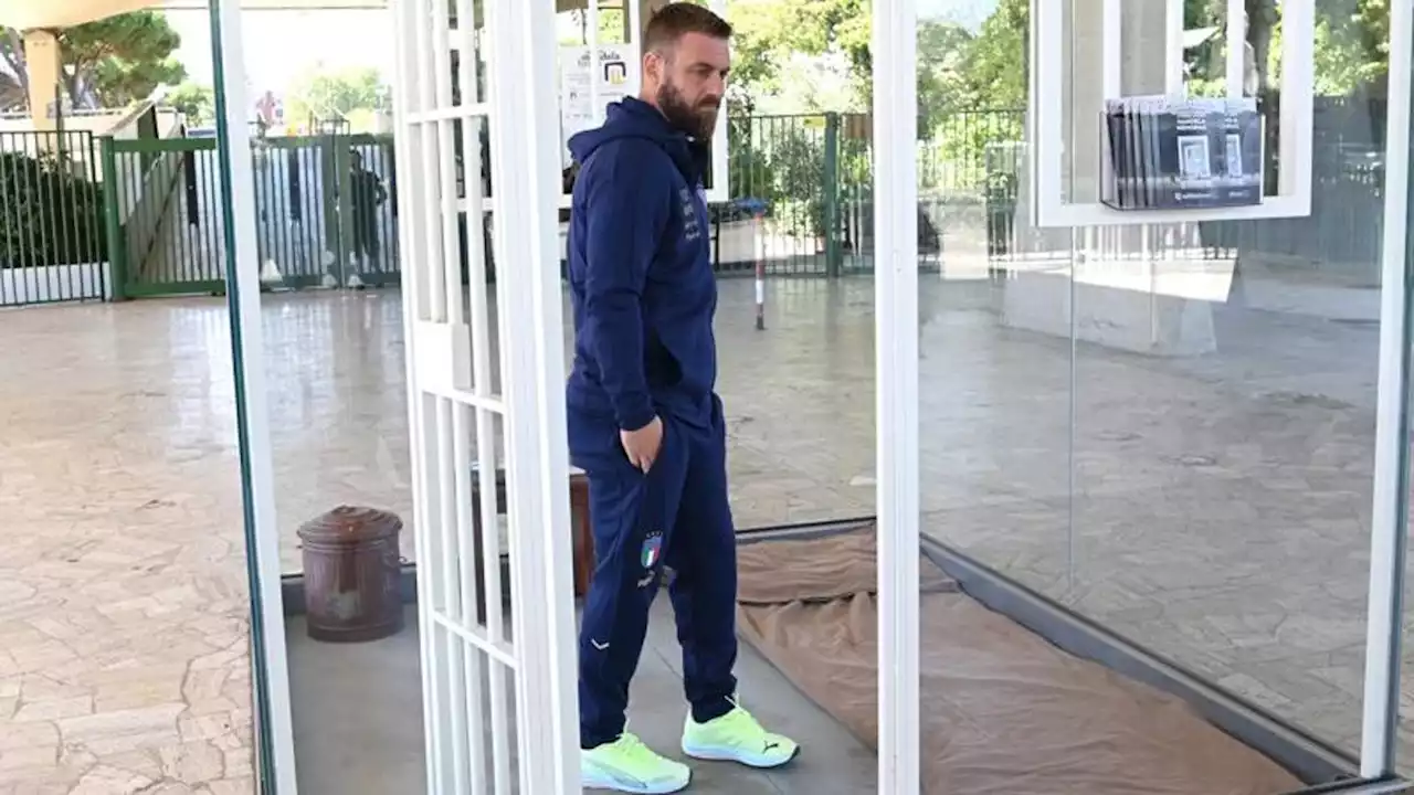 De Rossi: 'C’è un impoverimento tecnico ma se si ha coraggio i giovani ci sono'