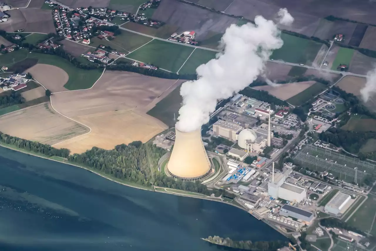 Nucléaire : l’Allemagne va prolonger deux centrales et blâme la France