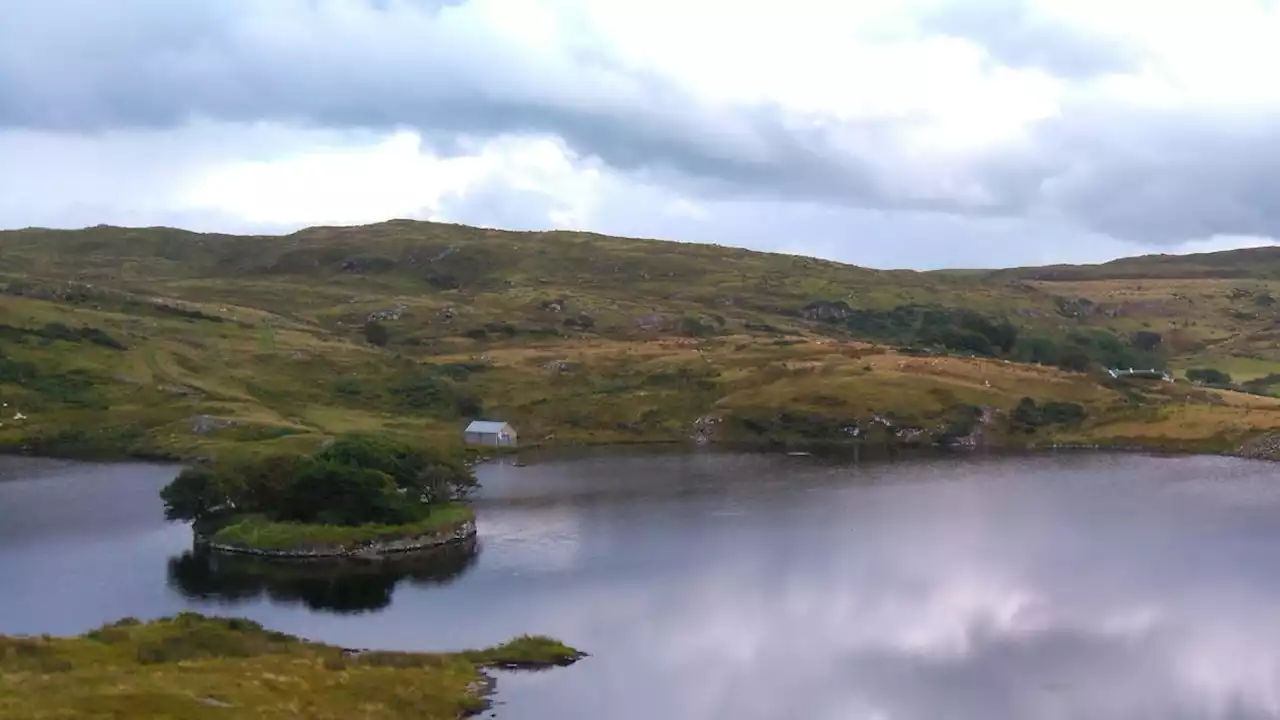 Artificial islands surrounding British Isles were used for ancient parties, archaeologists find