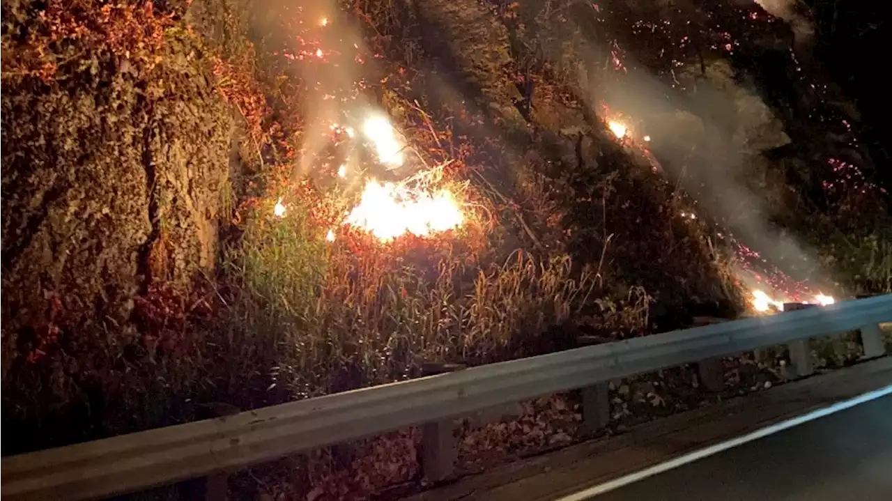 Bolt Creek Fire re-closes 3 mile stretch of US 2 near Skykomish