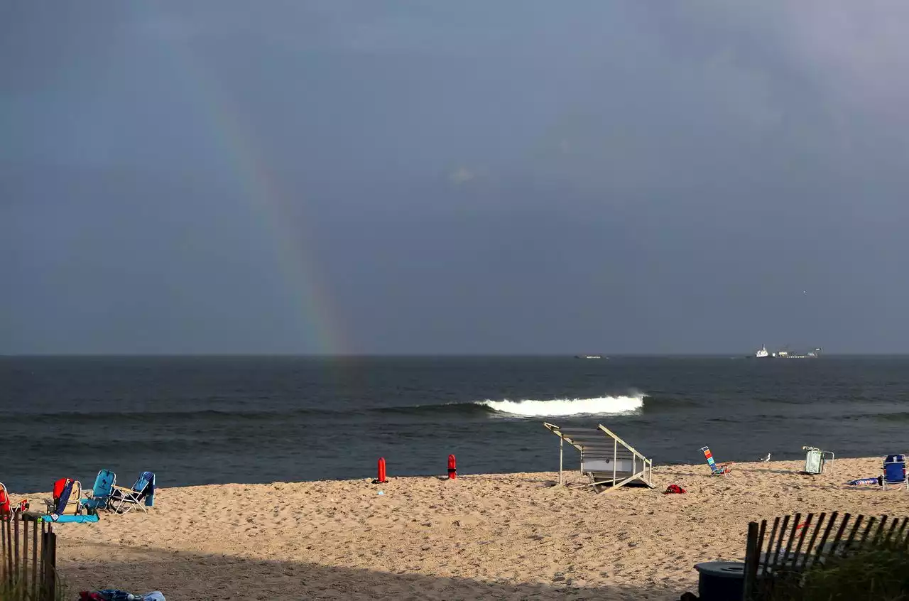 Prompted by lifeguard deaths, Labor Dept. issues 73 violations to beach patrols statewide