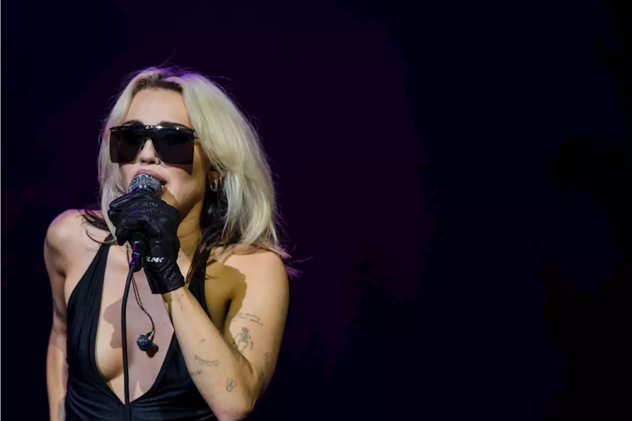 Watch Miley Cyrus Join Foo Fighters, Def Leppard for 'Photograph' at Taylor Hawkins Tribute