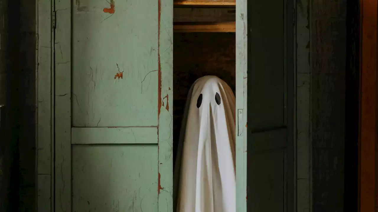 10 Signs Your House Is Haunted (And What to Do About It)