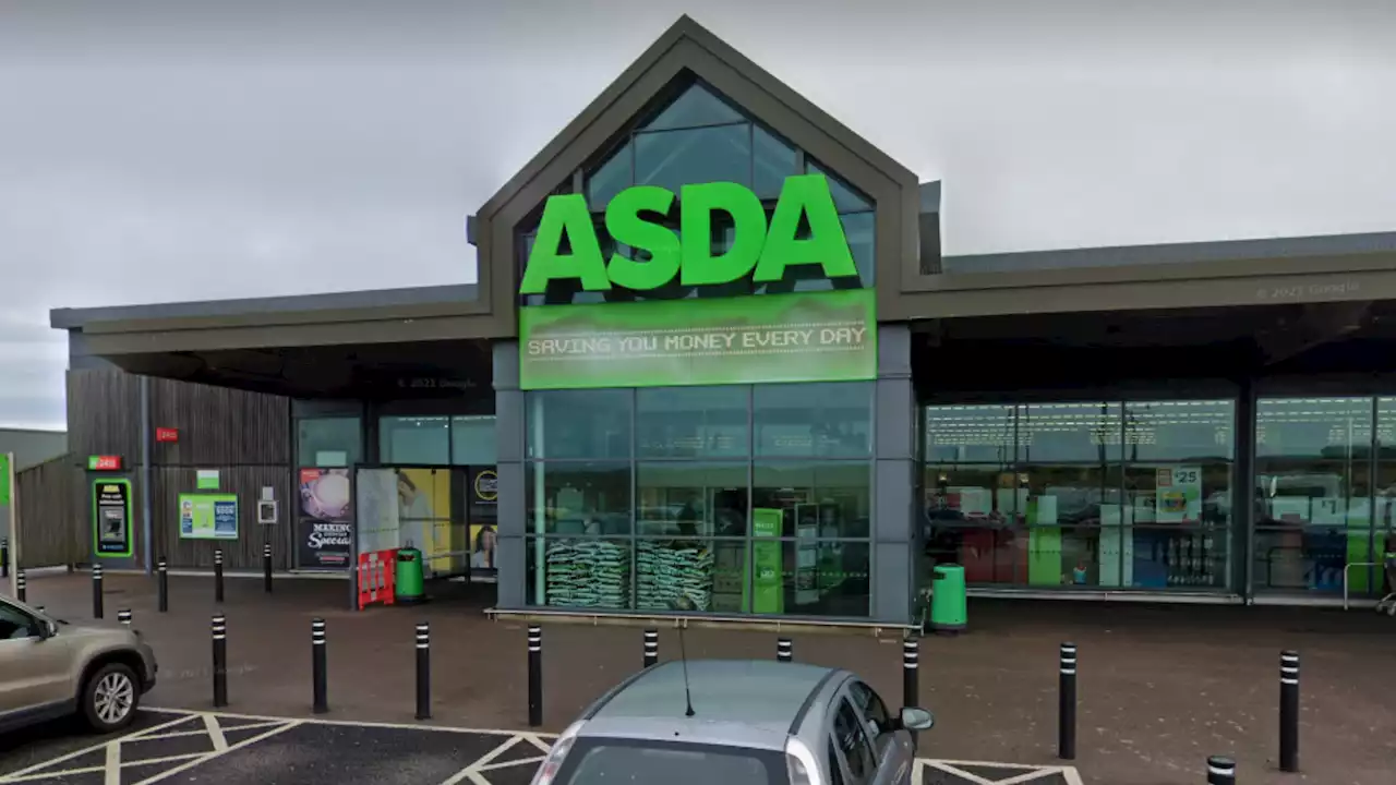 Asda shopper divides opinion after parking in prohibited area during heavy rain