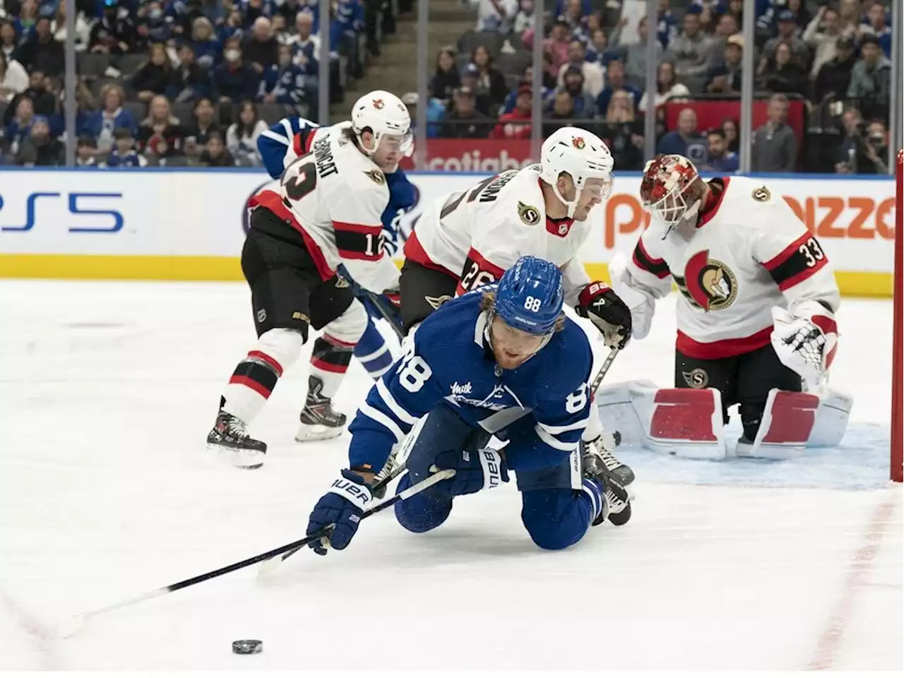 TRAIKOS: From Nylander and Marner to Kerfoot and Kampf, who will replace Leafs' Tavares at centre