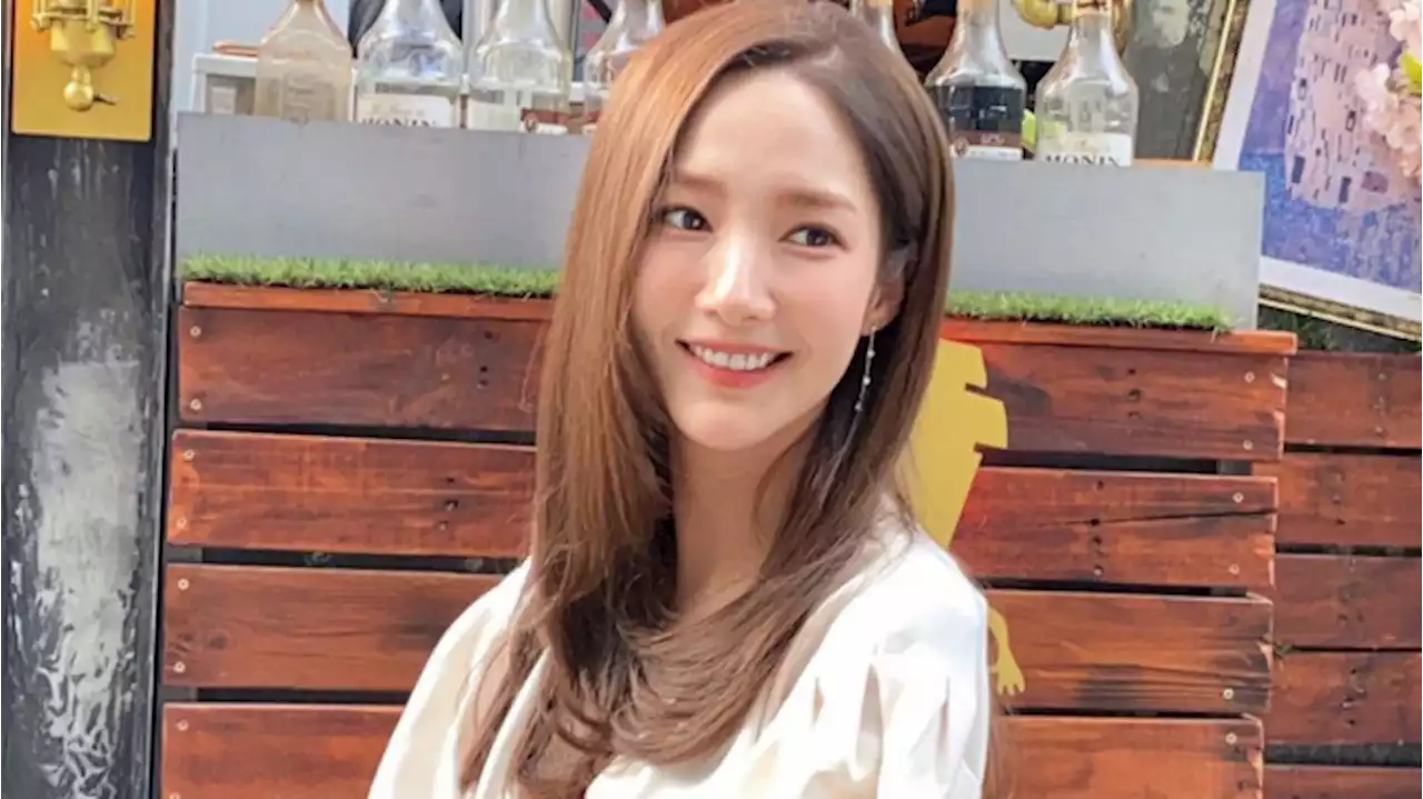 Park Min Young Pacaran dengan Kang Jong Hyun CEO Kaya Raya