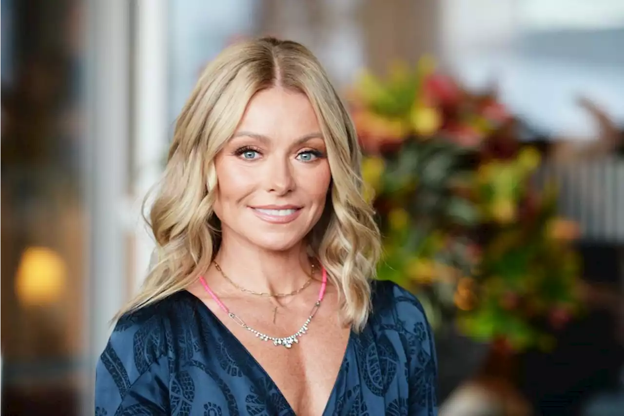 Kelly Ripa puts her talk show host charm down on paper in new book 'Live Wire'