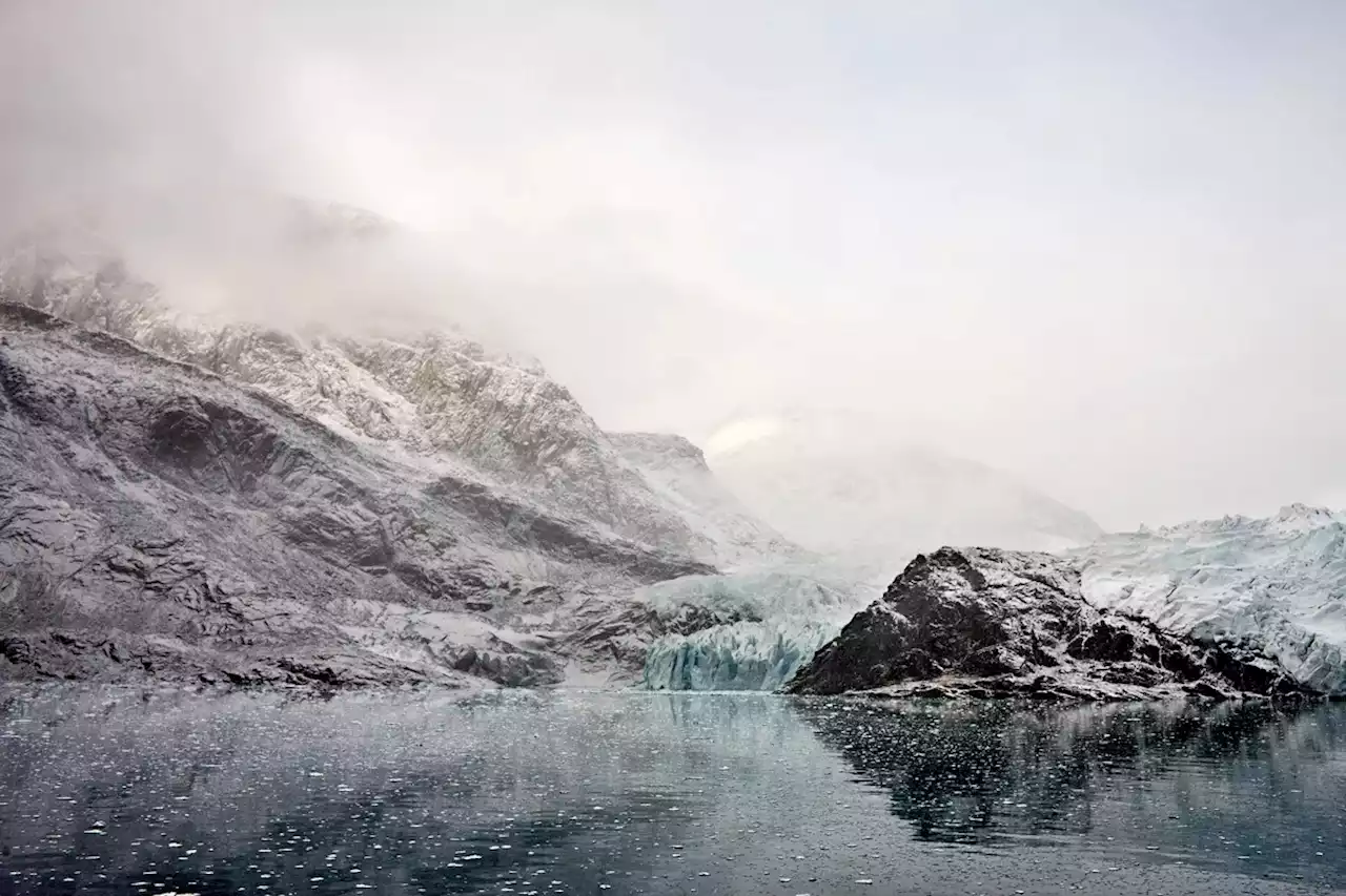 Beautiful Polar Photos Tell a Haunting Story About Climate Change