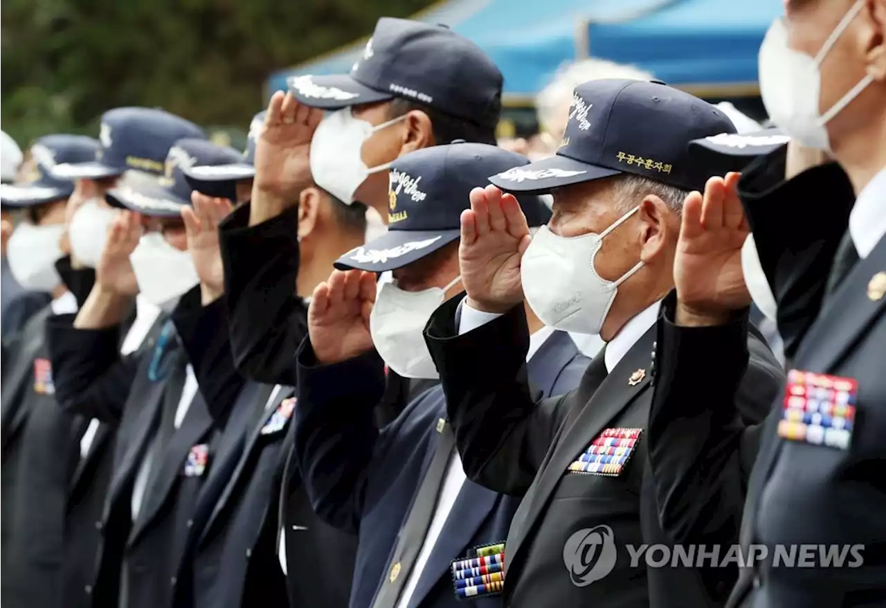 尹대통령 '재일학도의용군 애국심 널리 알리고 기억할 것' | 연합뉴스