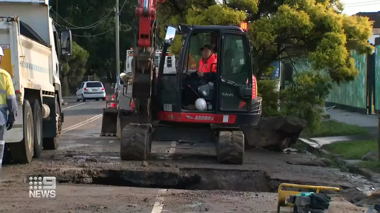 Sinkhole opens on residential Sydney street above M4 tunnel