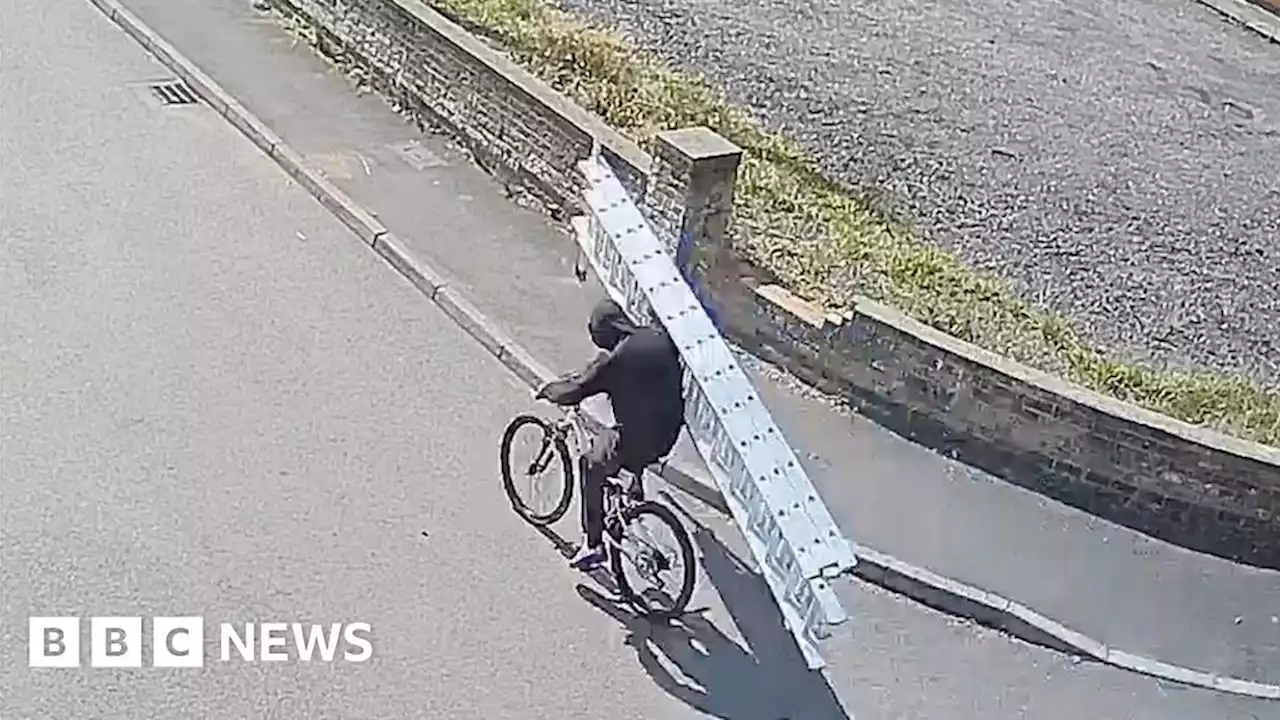 Police take steps to trace Worksop ladder theft suspect