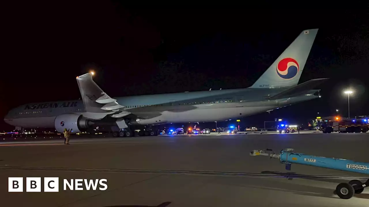 Heathrow Airport: Two planes in minor collision