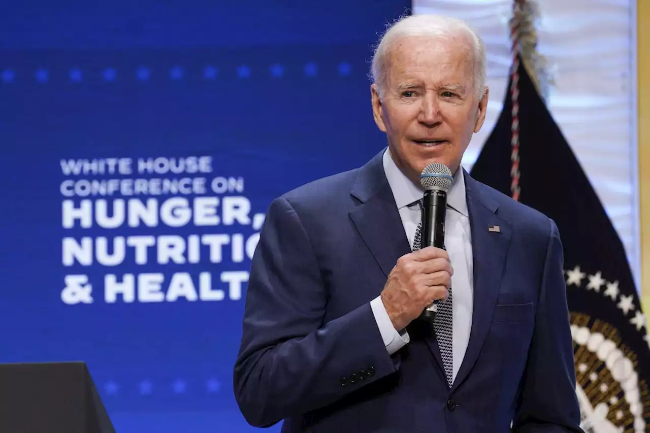 Peinlicher Patzer: Biden sucht während Rede nach toter Abgeordneten