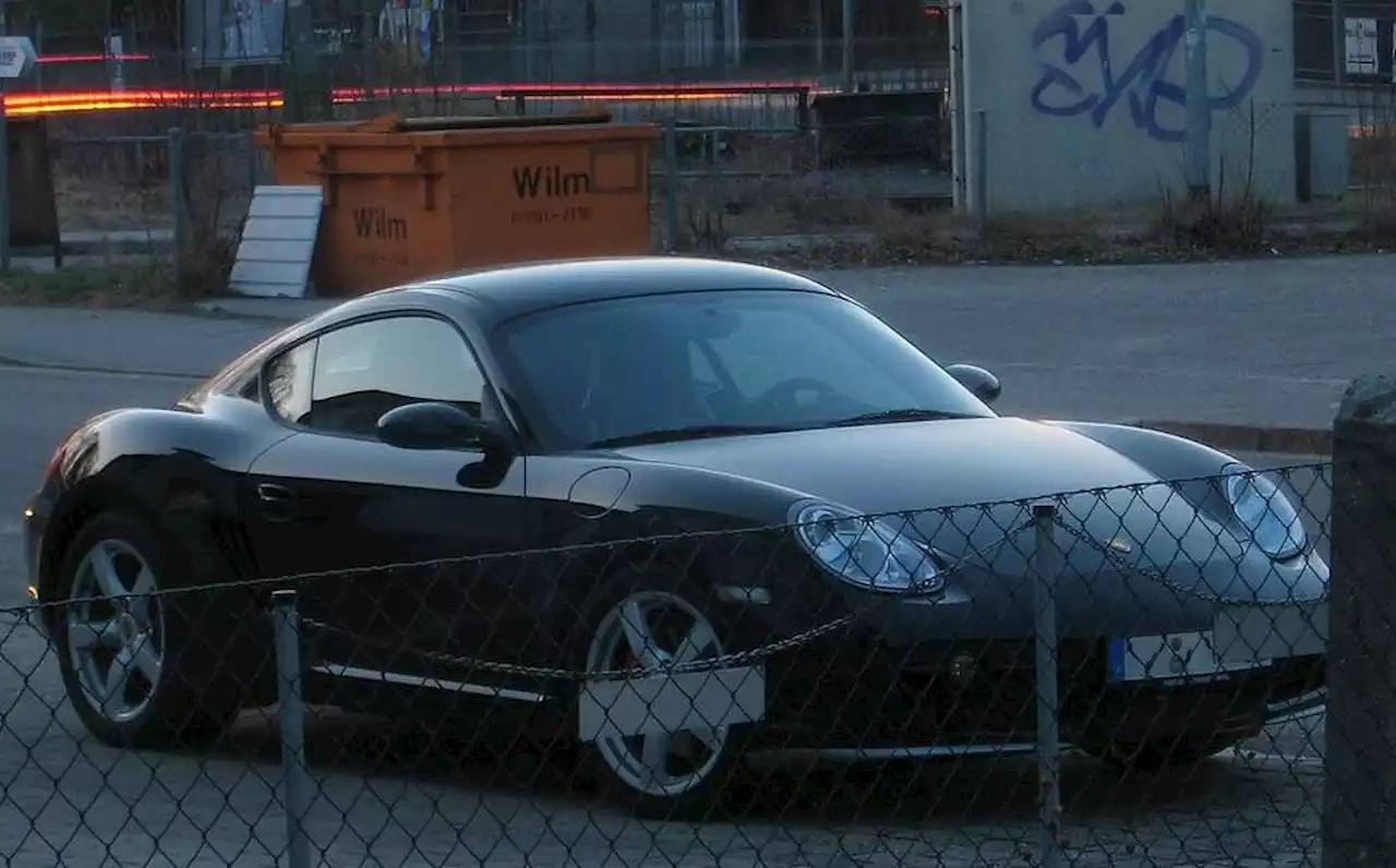 Idling Porsche stolen from North Van auto shop, then returned